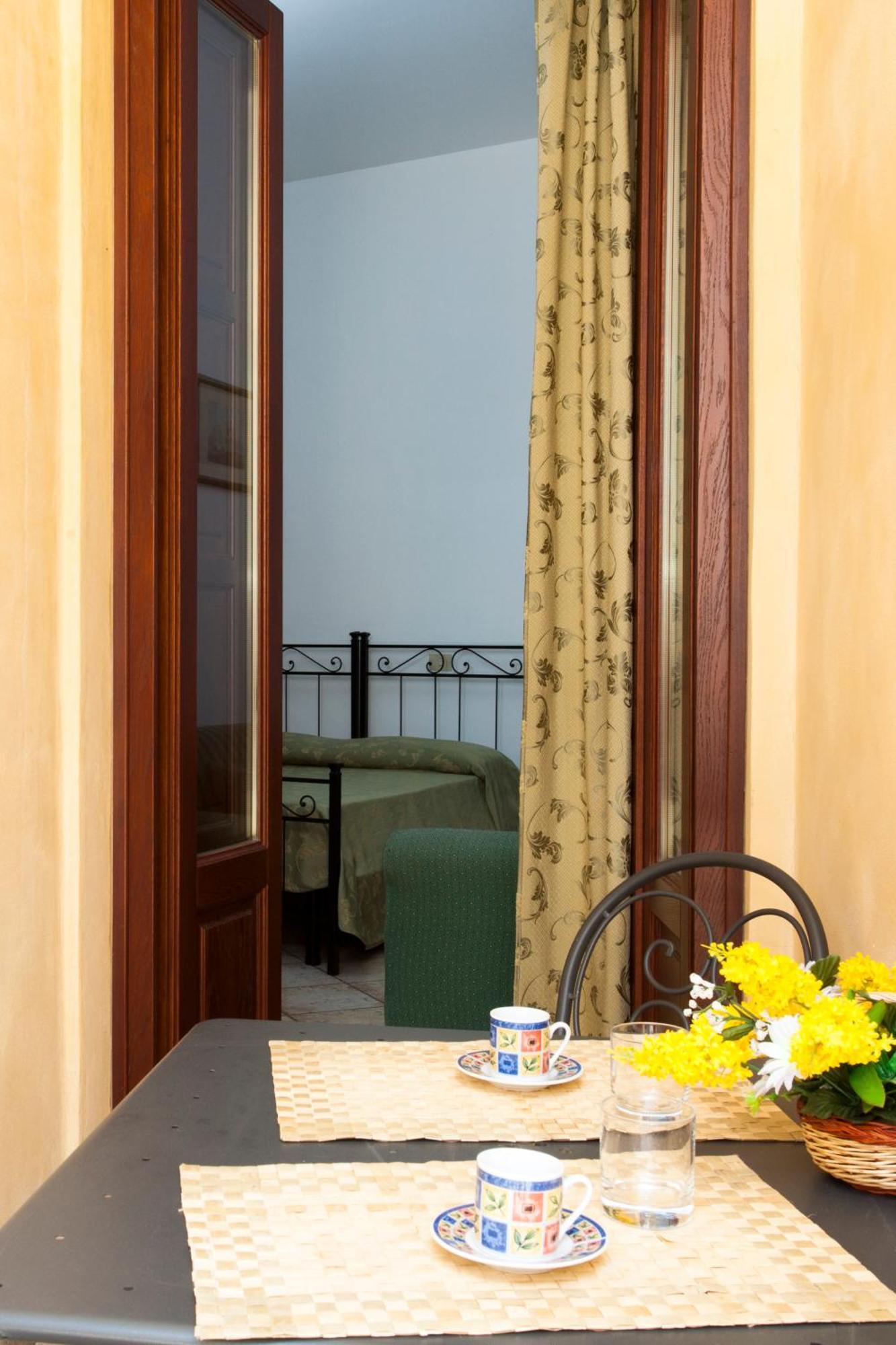 Marina Corta Aparthotel Lipari (Isola Lipari)