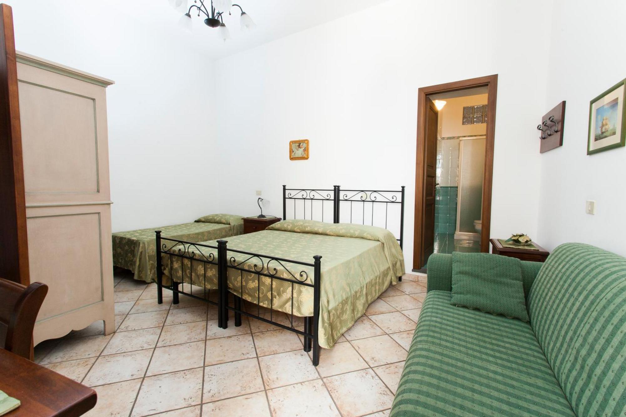 Marina Corta Aparthotel